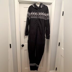 Onepiece Jumpsuit Men’s XL Black with Snowflakes